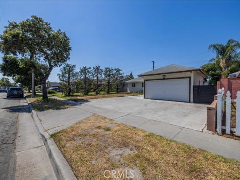 1407 W Gage   Avenue, Fullerton, CA