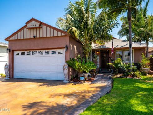 130 E Rosslynn   Avenue, Fullerton, CA