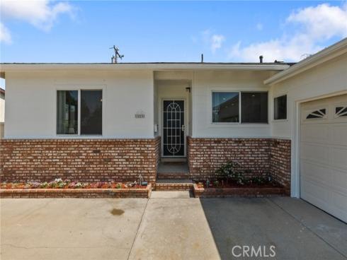 1525 W Woodcrest   Avenue, Fullerton, CA