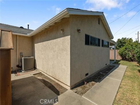 1525 W Woodcrest   Avenue, Fullerton, CA