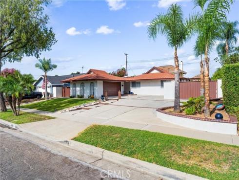 2419  Hartford   Avenue, Fullerton, CA