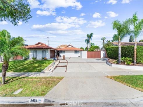 2419  Hartford   Avenue, Fullerton, CA