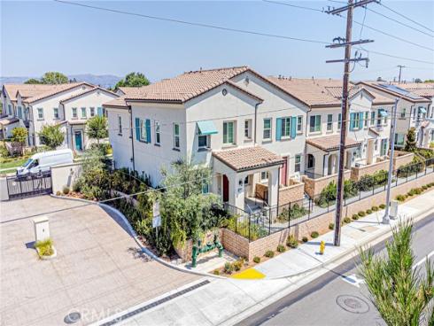 840  Arletta   Way, Fullerton, CA