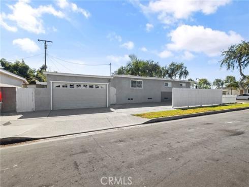 2135 W Ash   Avenue, Fullerton, CA