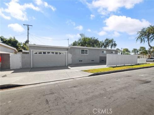 2135 W Ash   Avenue, Fullerton, CA