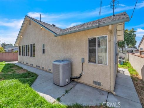 625 W Gage   Avenue, Fullerton, CA