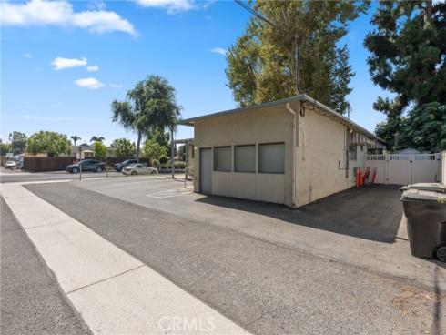 613 E Chapman   Avenue, Fullerton, CA