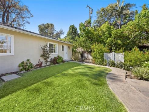 281  Altura   Drive, Fullerton, CA