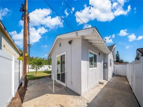 2331  Nutwood   Avenue, Fullerton, CA