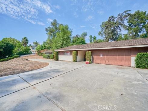 3209  Lakeknoll   Drive, Fullerton, CA