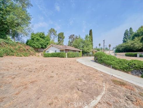 3209  Lakeknoll   Drive, Fullerton, CA