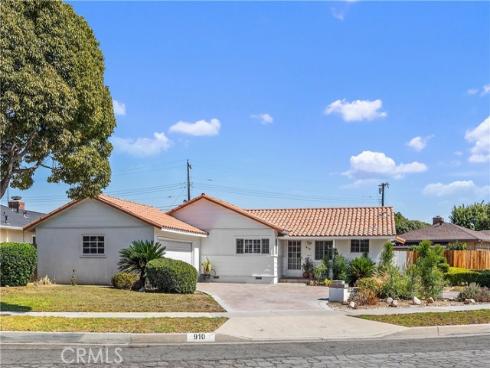 910  Oakdale   Avenue, Fullerton, CA