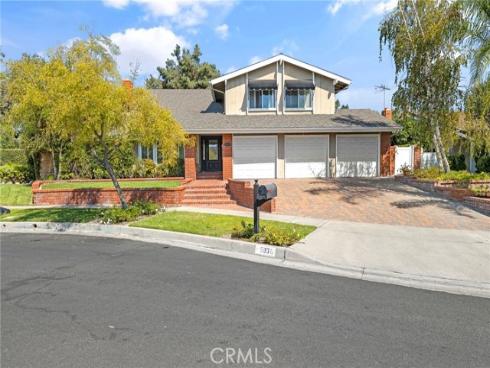 916 N Malden   Avenue, Fullerton, CA