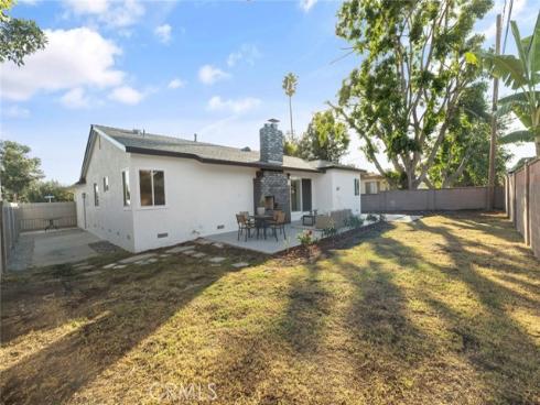 1501 W Woodcrest   Avenue, Fullerton, CA