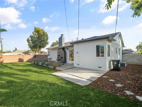 1501 W Woodcrest   Avenue, Fullerton, CA