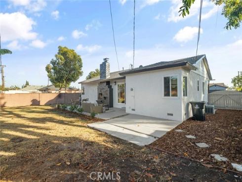 1501 W Woodcrest   Avenue, Fullerton, CA