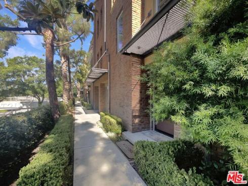 357  Town   Court, Fullerton, CA