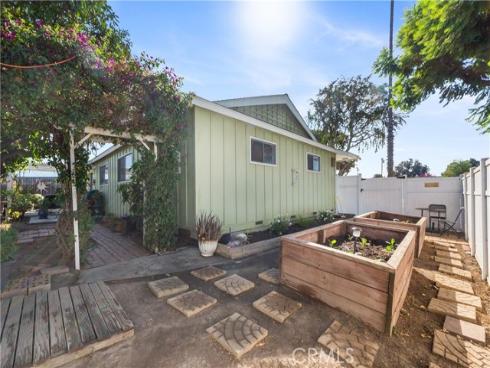 4249 W Ash   Avenue, Fullerton, CA