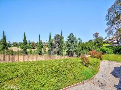 632  Colonial   Circle, Fullerton, CA