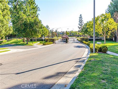 642  Colonial   Circle, Fullerton, CA