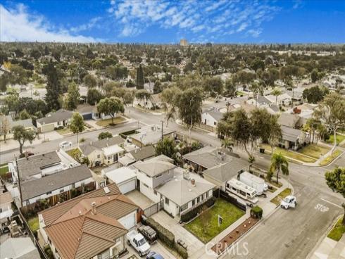 460 W Hill   Avenue, Fullerton, CA