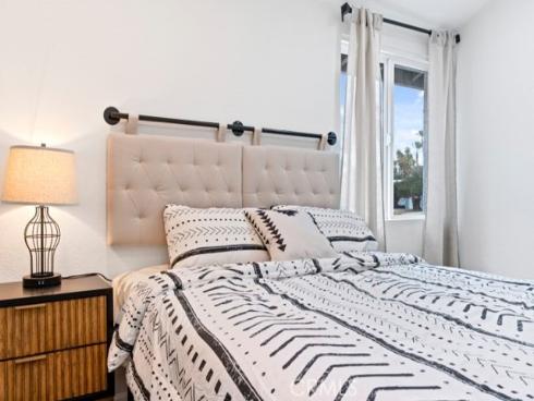 728 W Maplewood Avenue, Fullerton, CA