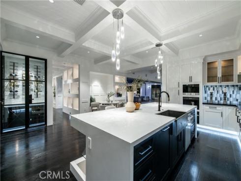 211 W Las Palmas Dr , Fullerton, CA