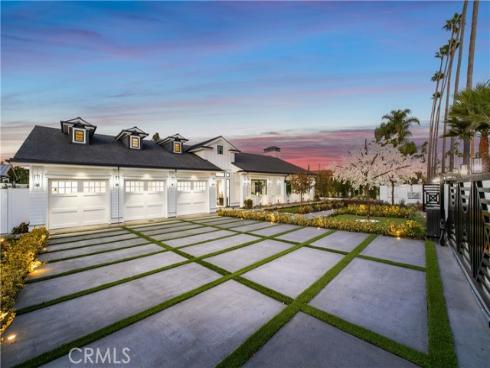 211 W Las Palmas Dr , Fullerton, CA