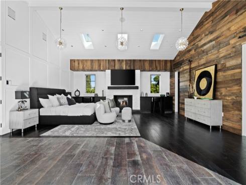 211 W Las Palmas Dr , Fullerton, CA