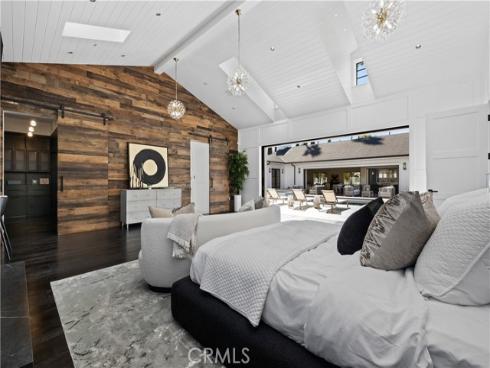 211 W Las Palmas Dr , Fullerton, CA