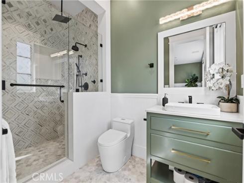 211 W Las Palmas Dr , Fullerton, CA