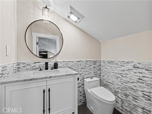 211 W Las Palmas Dr , Fullerton, CA