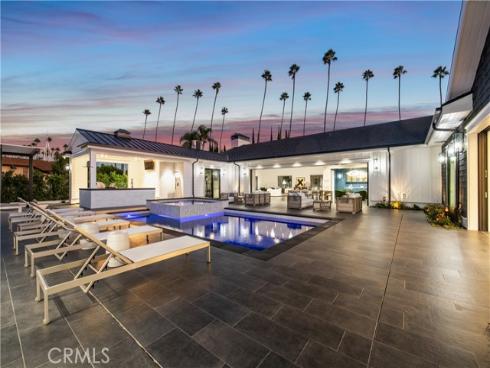 211 W Las Palmas Dr , Fullerton, CA