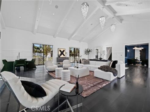 211 W Las Palmas Dr , Fullerton, CA