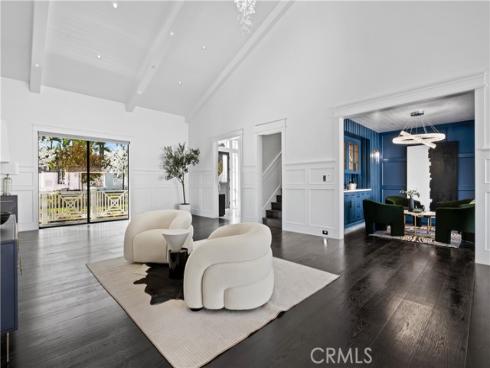 211 W Las Palmas Dr , Fullerton, CA