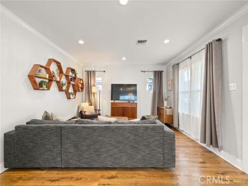 607 E Commonwealth Avenue, Fullerton, CA