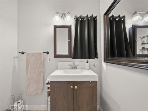 607 E Commonwealth Avenue, Fullerton, CA