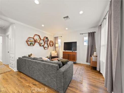 607 E Commonwealth Avenue, Fullerton, CA