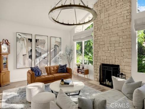 1647 N Mountain View Place, Fullerton, CA