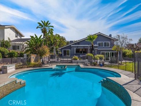 1647 N Mountain View Place, Fullerton, CA