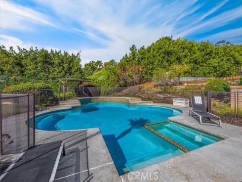 1647 N Mountain View Place, Fullerton, CA