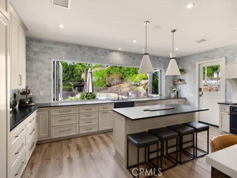 1647 N Mountain View Place, Fullerton, CA