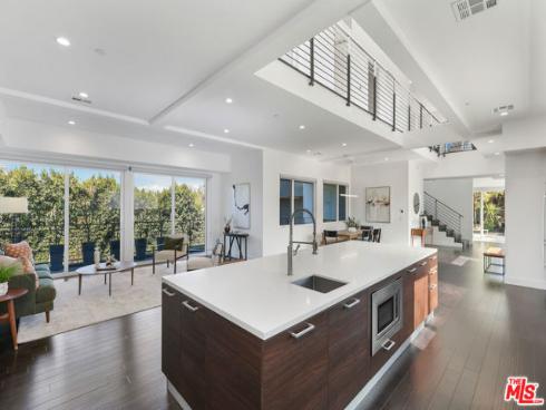 1325 N Euclid   Street, Fullerton, CA