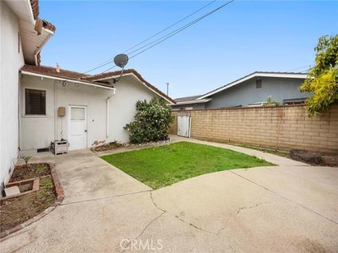1027  Harmony   Lane, Fullerton, CA