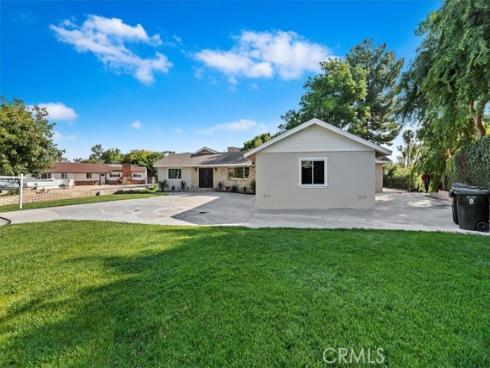 1730  Sunny  , Fullerton, CA