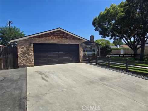 4201 W Ash Avenue, Fullerton, CA