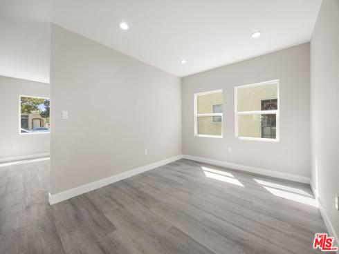 121 W Elm Avenue, Fullerton, CA