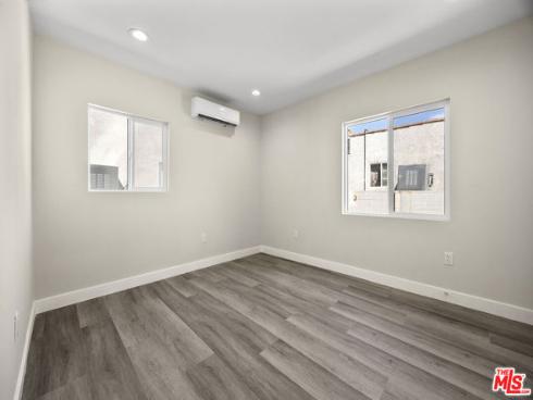 121 W Elm Avenue, Fullerton, CA