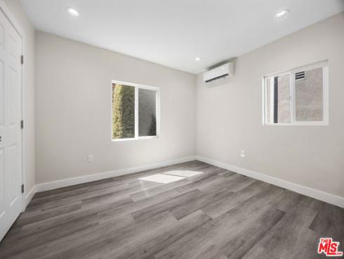 121 W Elm Avenue, Fullerton, CA