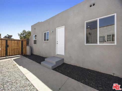 121 W Elm Avenue, Fullerton, CA